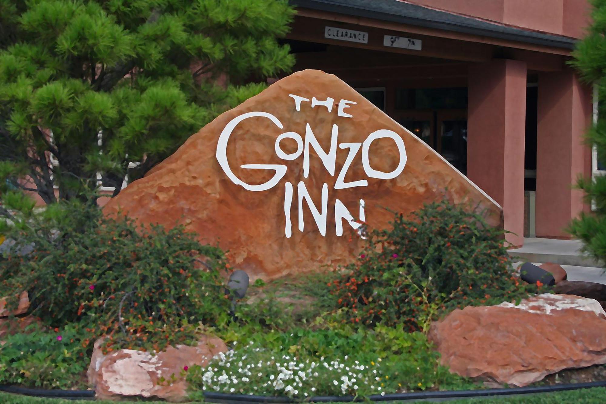 The Gonzo Inn Моуаб Екстериор снимка